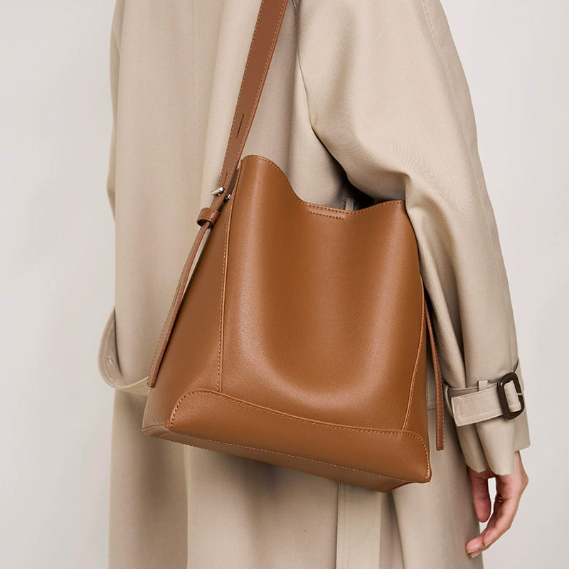 bucket bag