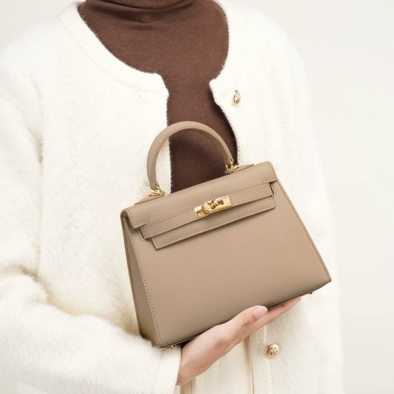 Crossbody handbag
