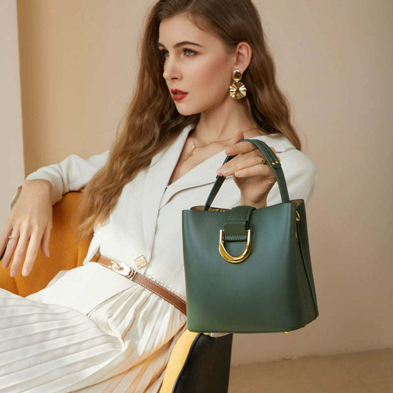 bucket bag