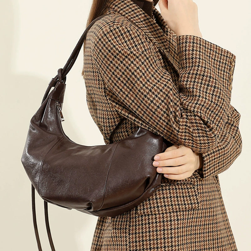 Crossbody croissant