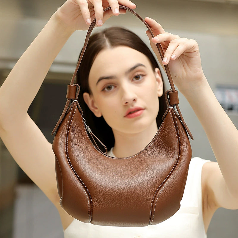Single shoulder crossbody bag