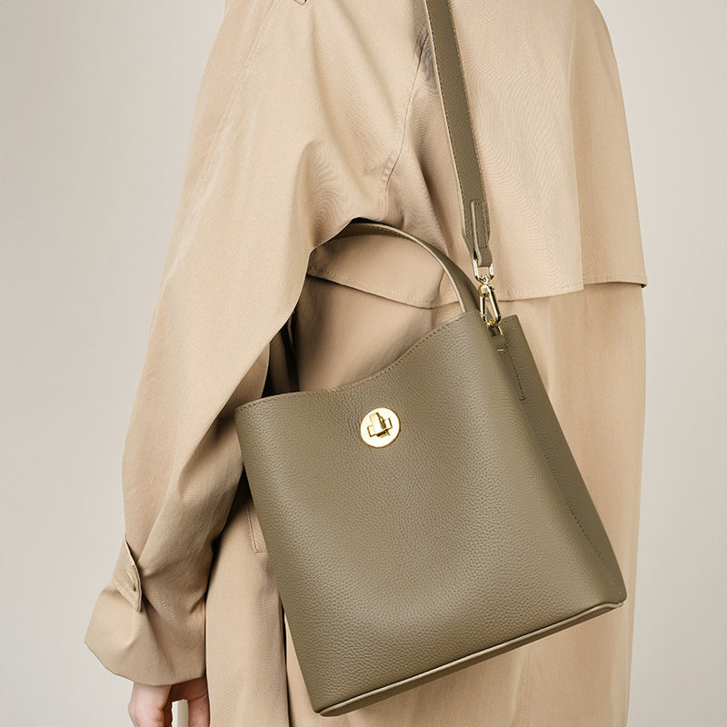 Single shoulder crossbody bag