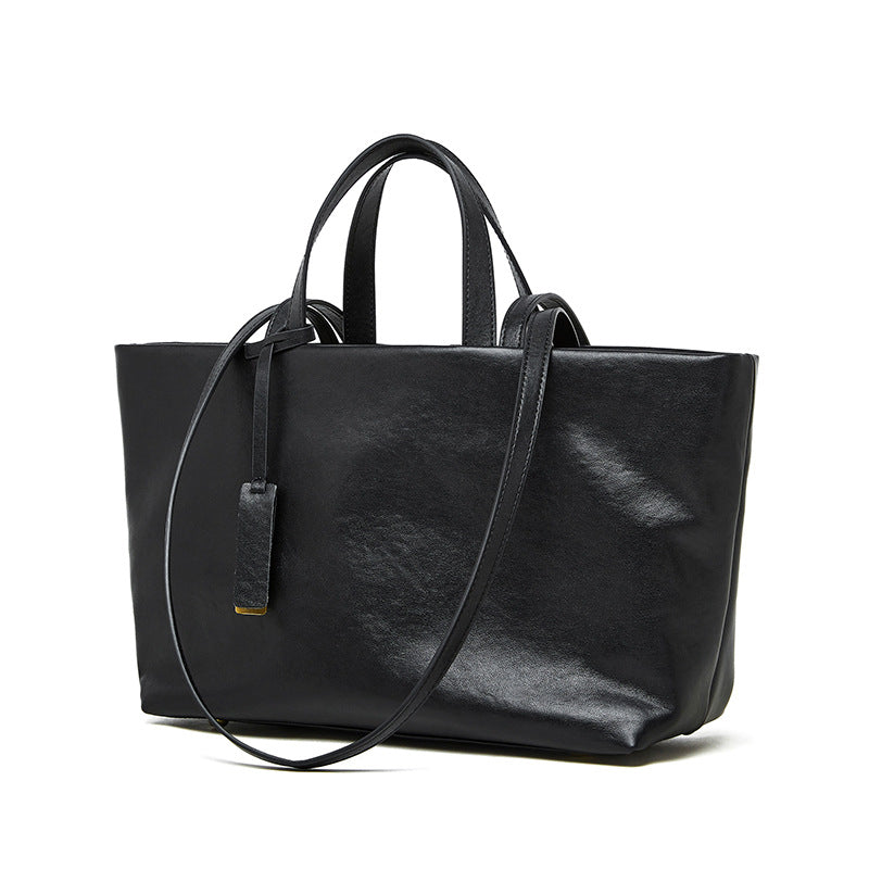 Underarm shoulder bag