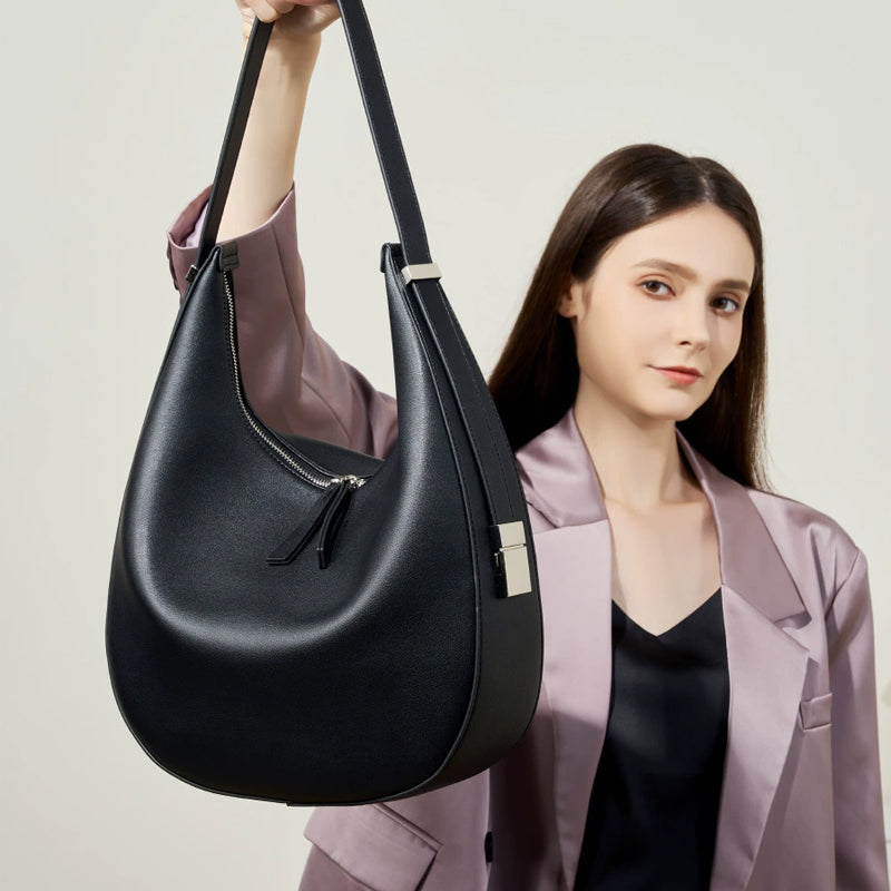 underarm bag