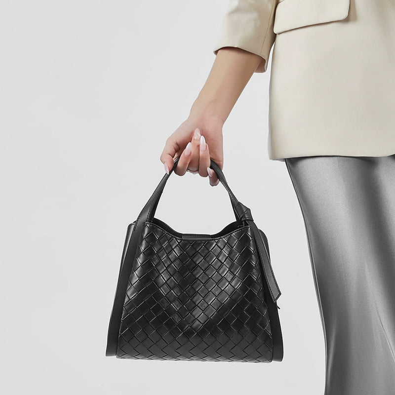 One shoulder crossbody bag