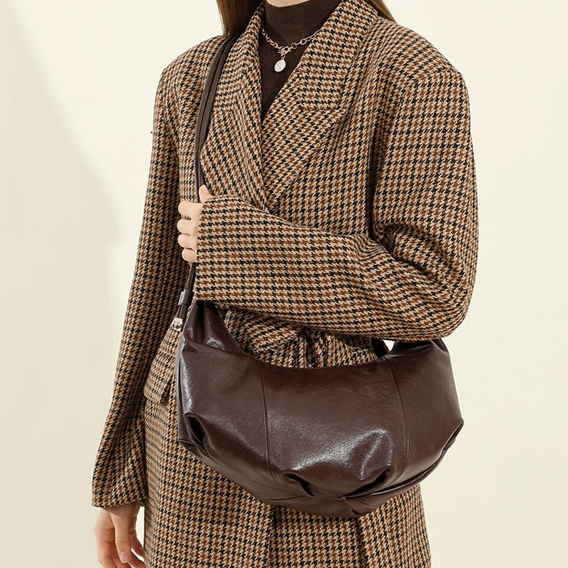 Crossbody croissant