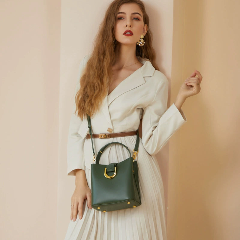 bucket bag
