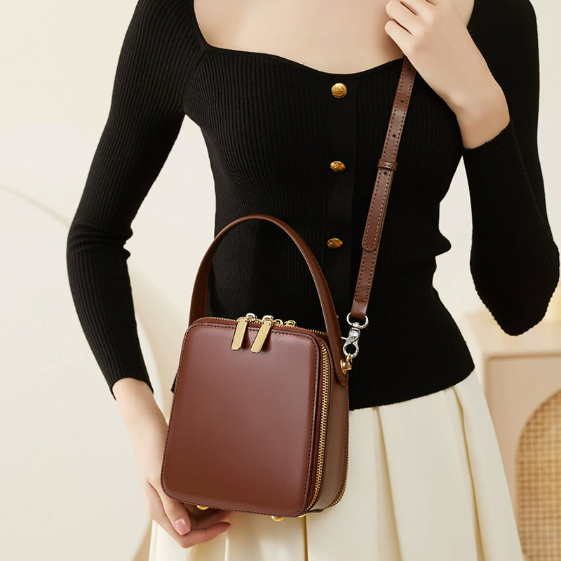 Handheld shoulder bag