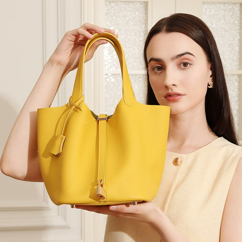 Handheld bucket bag